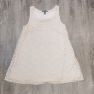 Sleeveless Lace Dress